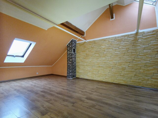 3 pokoje na pierwszym piętrze